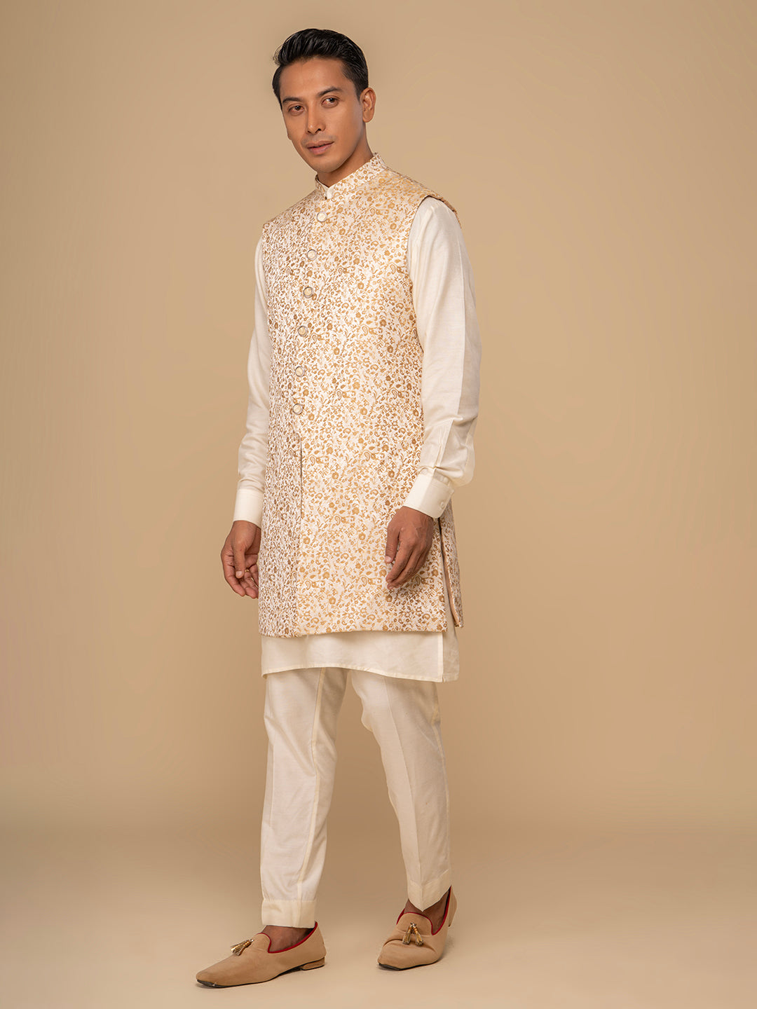 Neumen Cream Kurta, Trouser & Long Waistcoat Set For Men