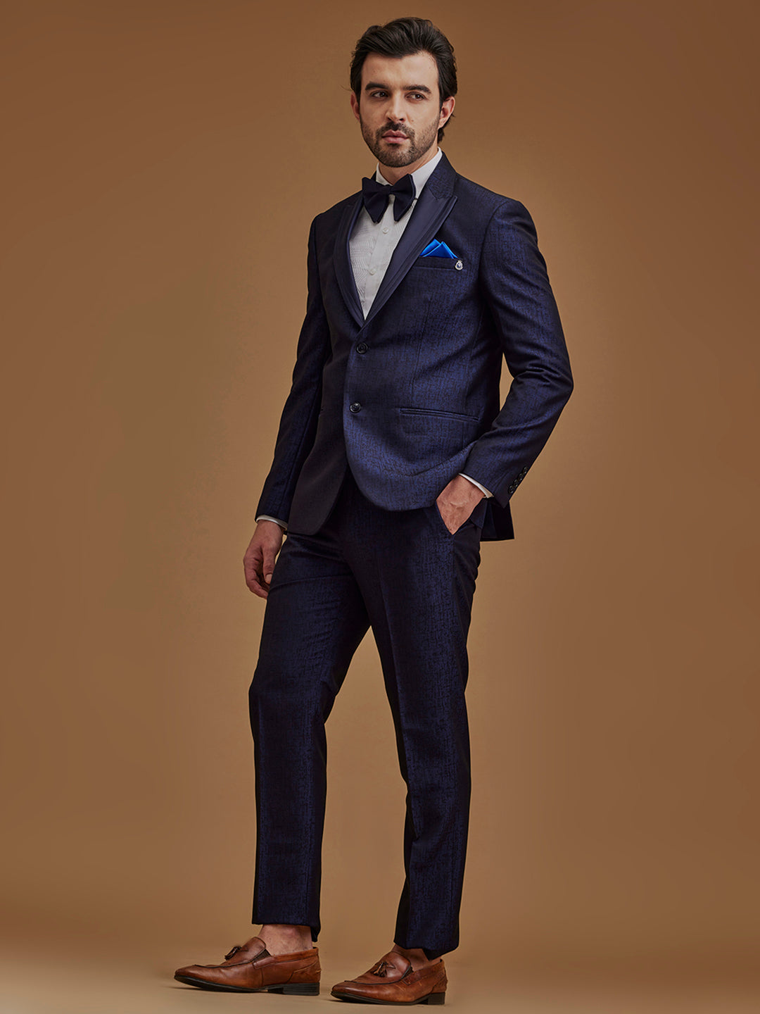 Single Breasted Textured Blue Two Piece Suit