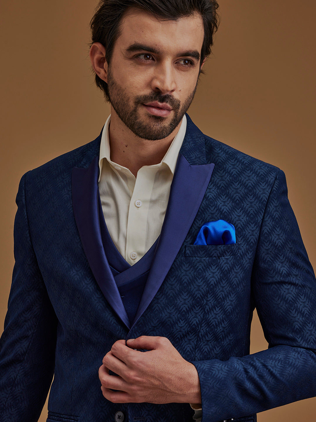 Blue Printed Single Breasted Five Piece Suit