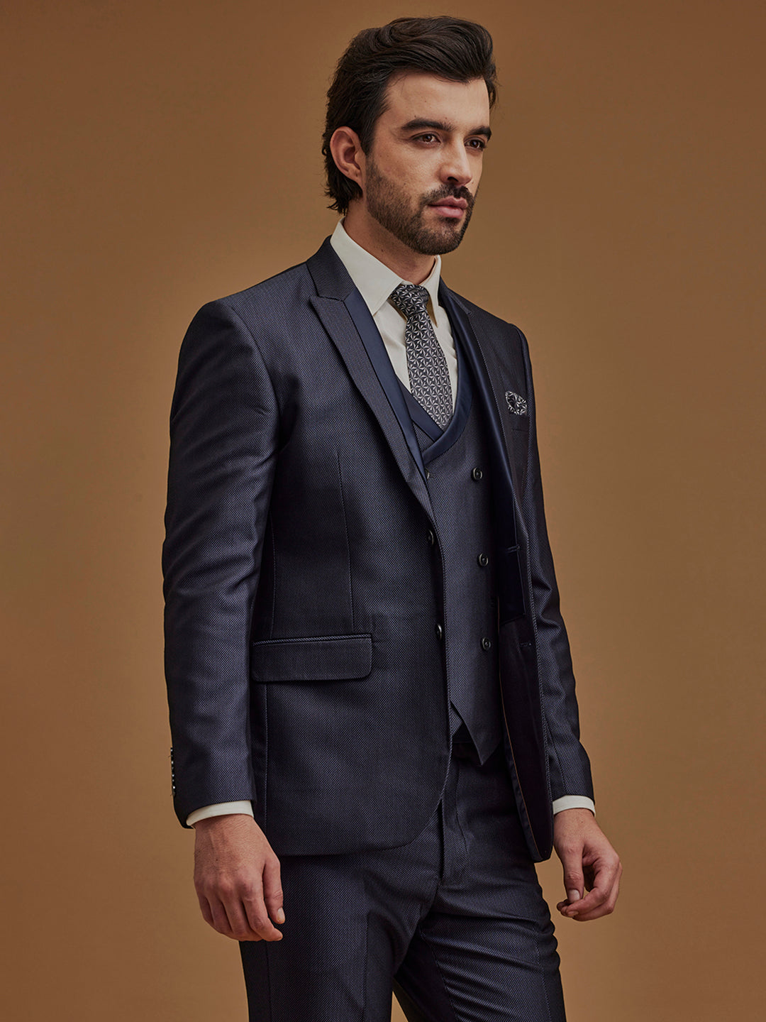 Single Breasted Textured Grey Five Piece Suit