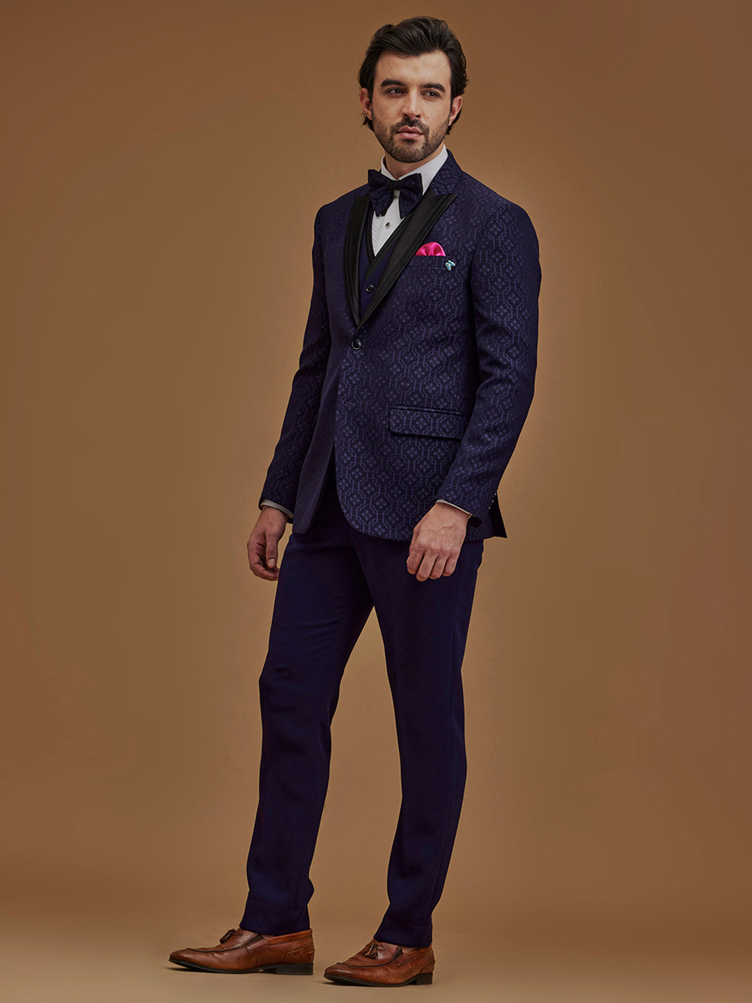 Double Toned Textured Five Piece Suit